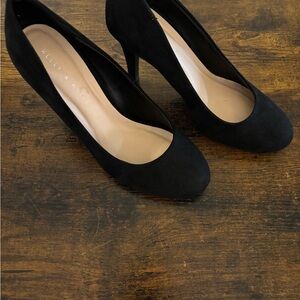 Kelly & Katie Black suede look Women's Pumps size 9.5.Excellent condition